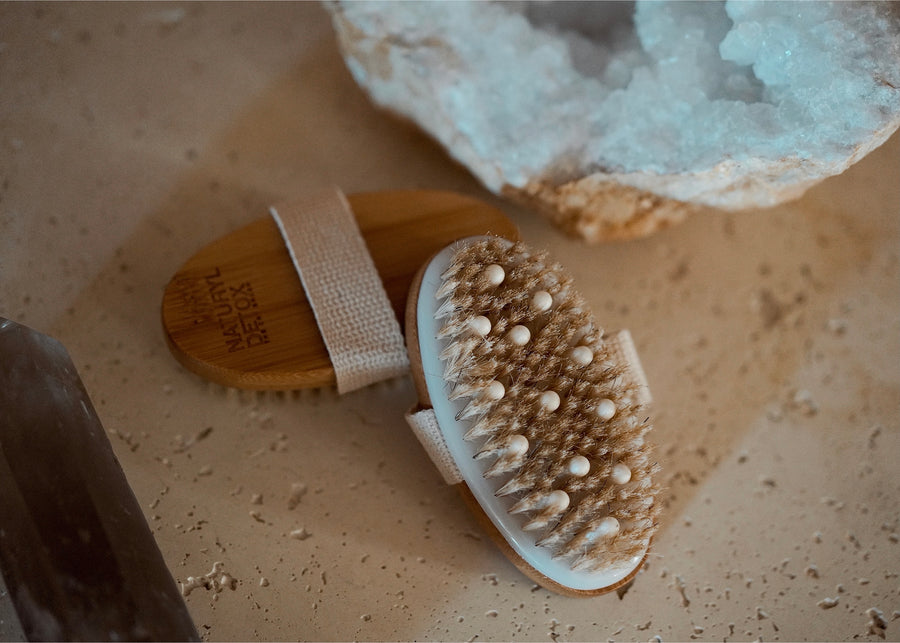 THE DRY BRUSH SET