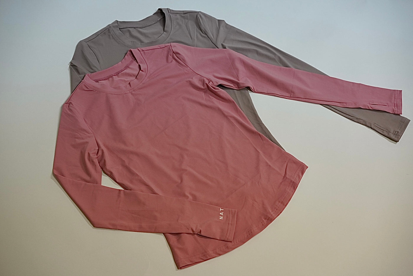 THE ACTIVE LONG SLEEVE